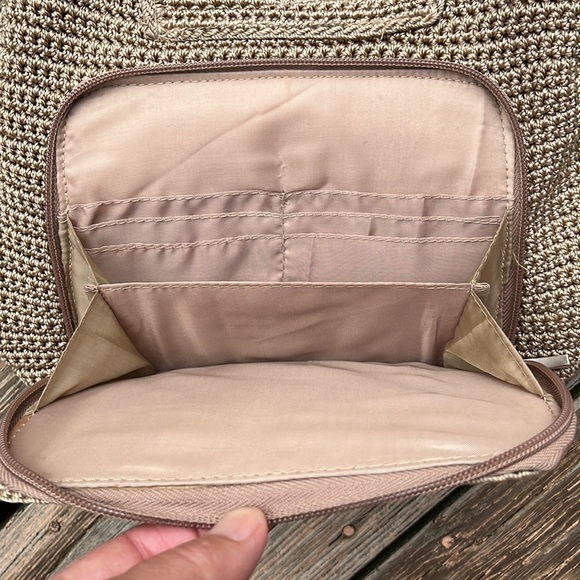 Charming crocheted shoulder bag - Picture 4 of 8